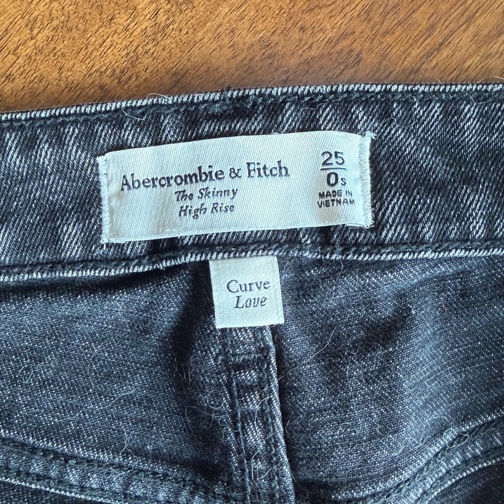 Abercrombie & Fitch High Rise Skinny Jeans in Washed Black